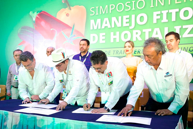 Firman convenio el IICA y los Comités Estatales de Sanidad de Sinaloa Firman convenio IICA Comites Estatales Sanidad Sinaloa1
