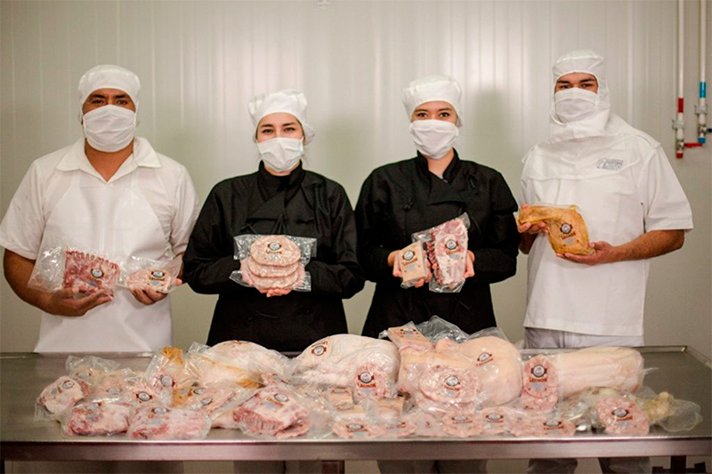Aumentó el consumo de carne de pollo, cerdo y res durante la última década Aumento consumo carne pollo cerdo res3