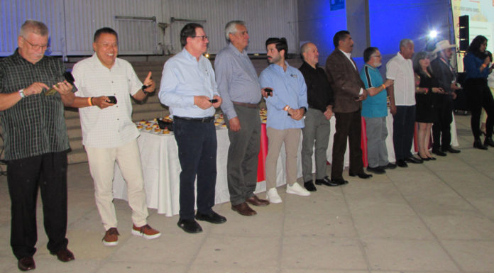 ANECA entrega Medallas “Benjamín Lucio” a Especialistas por 30 y 40 años de actividad ininterrumpida en el área avícola