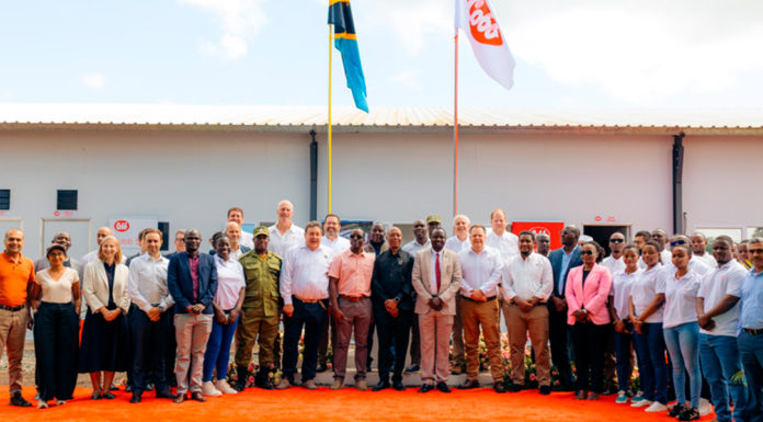 Cobb África Oriental abre oficialmente Nueva instalación para abuelos en Tanzania